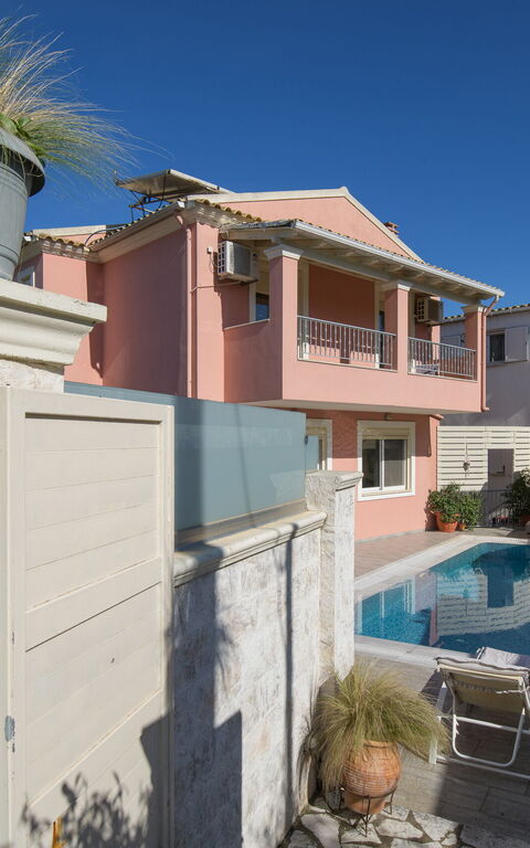 Doctor'S House: Building Exterior, Outdoor, Pool