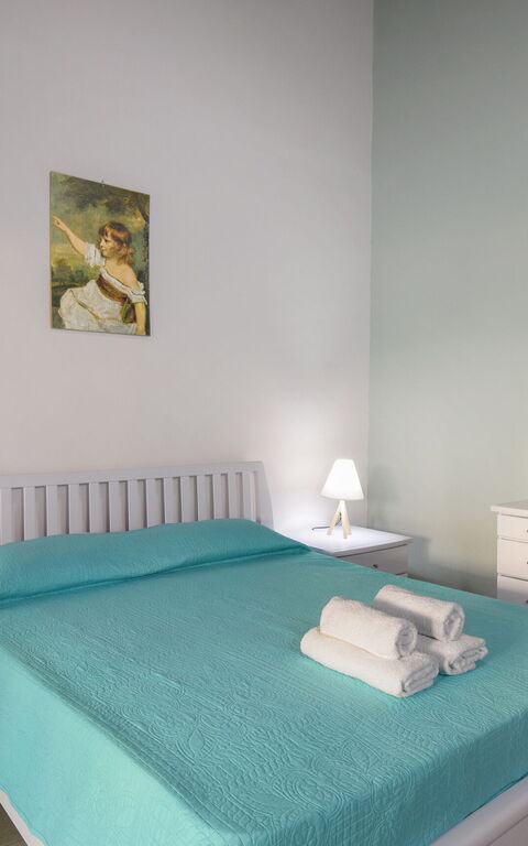 Doctor'S House: Bedroom