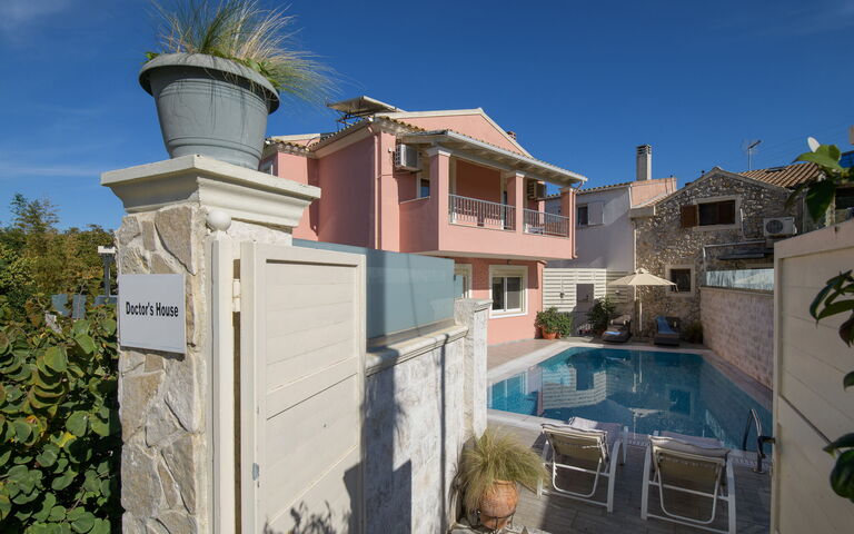 Doctor'S House: Building Exterior, Outdoor, Pool