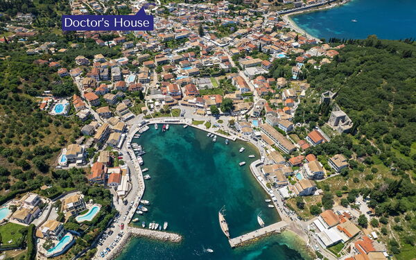 Doctor'S House: Scenic View