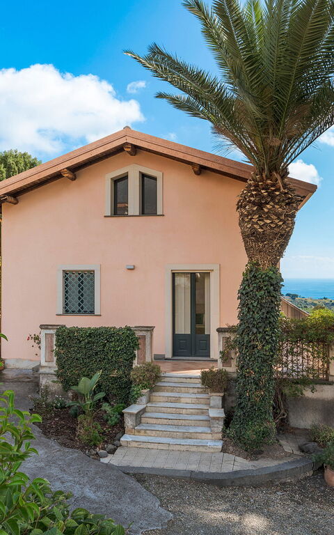 Villa Agrume: Building Exterior, Garden, Outdoor