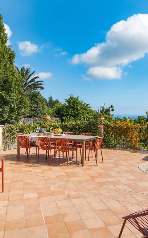 Villa Agrume: Balcony / Terrace / Patio, Building Exterior, Outdoor