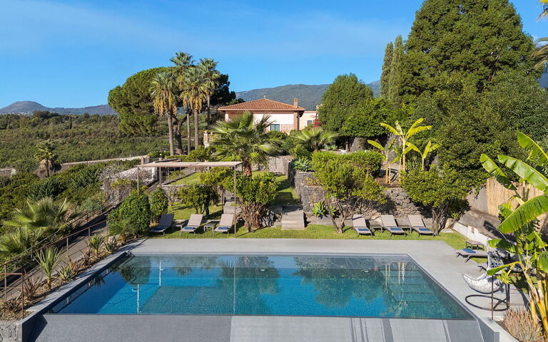 Villa Agrume: Building Exterior, Outdoor