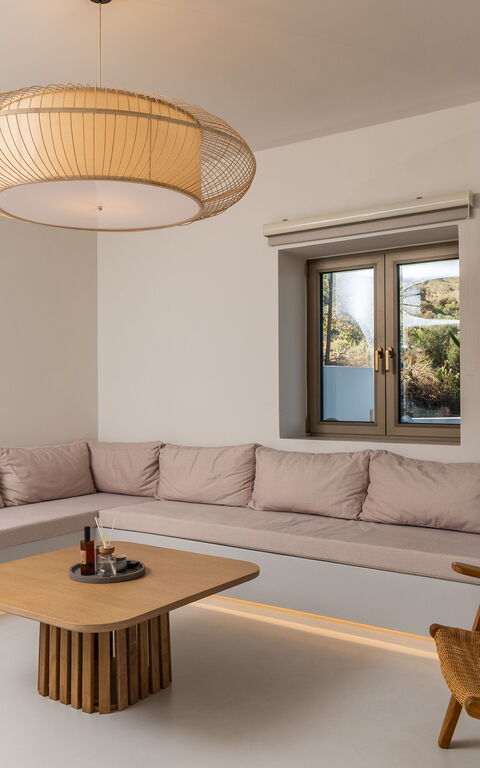 Lofos Horizon Villa: Living Room