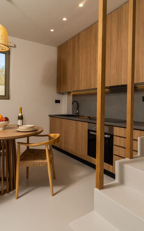 Lofos Horizon Villa: Dining Room, Kitchen