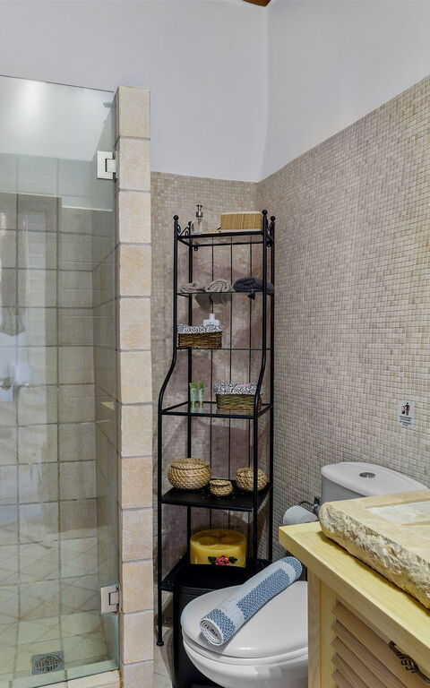 Villa Cava: Bathroom