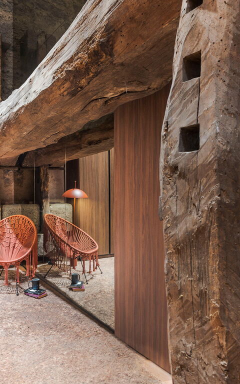 Muna Retreat: Other Room, Room Detail