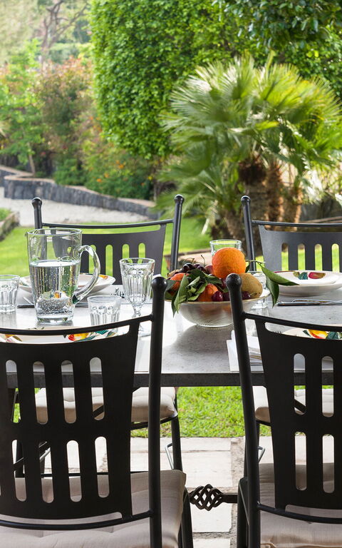 Villa Saracina: Balcony / Terrace / Patio, Building Exterior, Garden, Outdoor