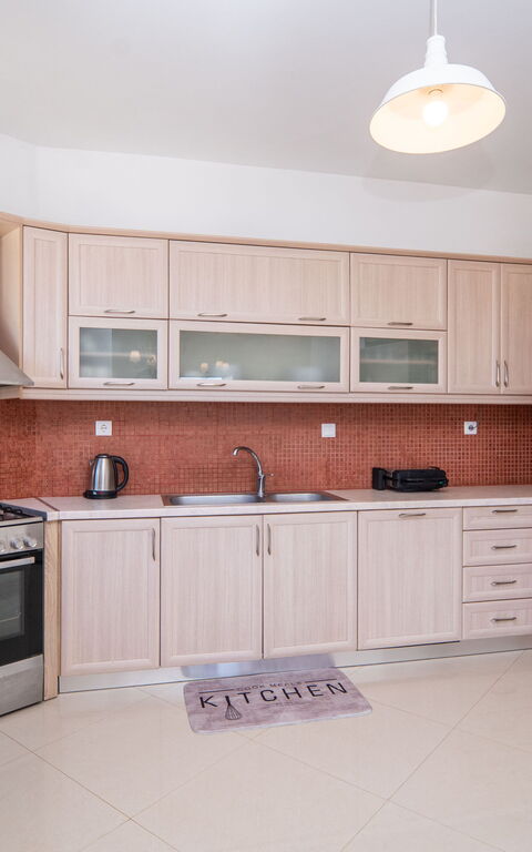 Magnolia: Kitchen