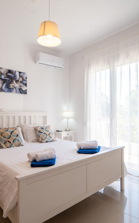 Magnolia: Bedroom