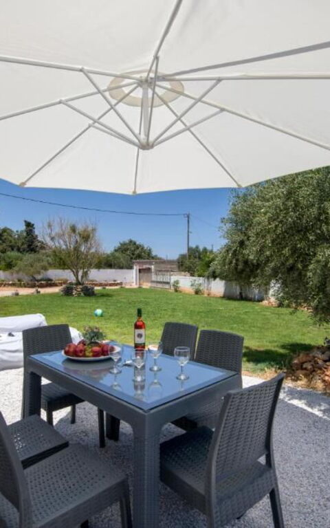 Magnolia: Balcony / Terrace / Patio, Building Exterior, Garden, Outdoor