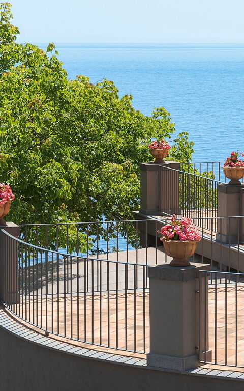 Villa Continella: Balcony / Terrace / Patio, Building Exterior, Outdoor, Scenic View