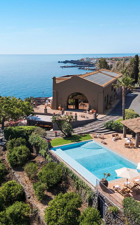 Villa Continella: Garden, Pool, Scenic View