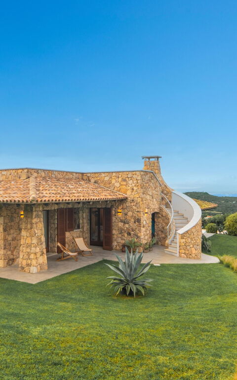 Villa Marinella: Building Exterior