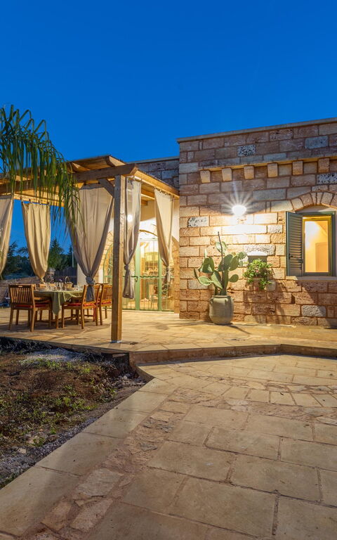 Villa Renedda: Building Exterior, Outdoor