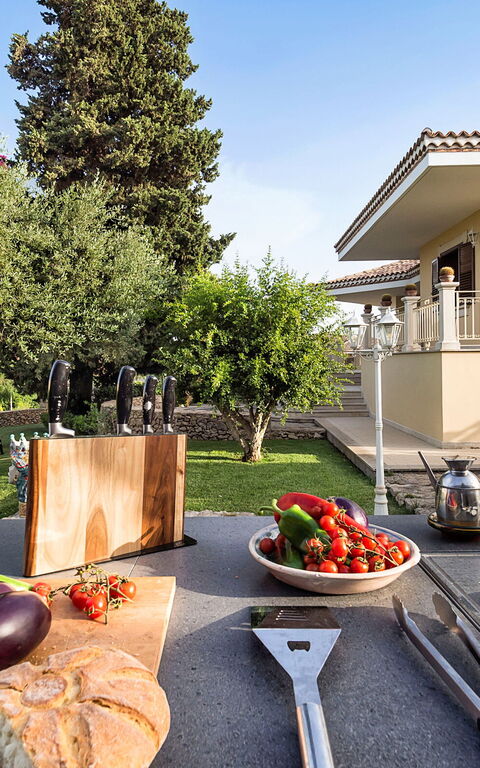 Villa Profumo D'Oriente: Building Exterior, Garden, Outdoor