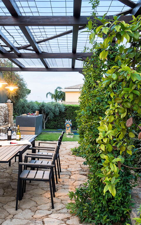 Villa Profumo D'Oriente: Building Exterior, Outdoor