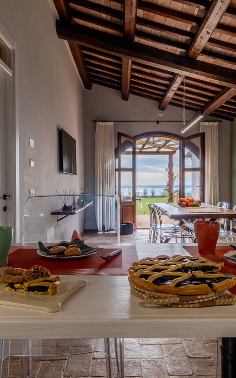 Tenuta Poggio Guiano: Common Room, Kitchen