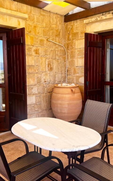 Villa Pi: Balcony / Terrace / Patio