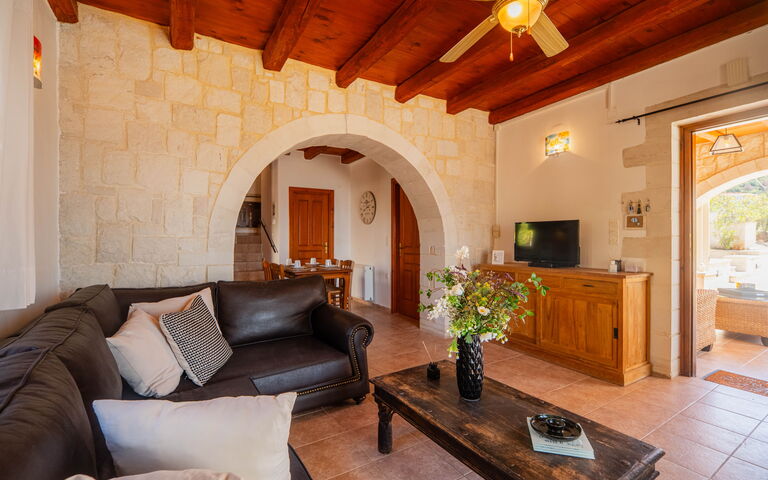 Villa Pi: Living Room