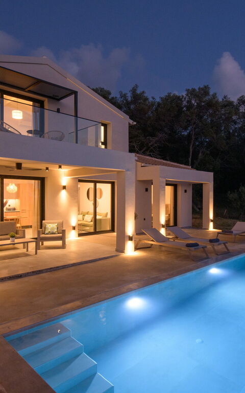 Villa Elais: Outdoor, Pool