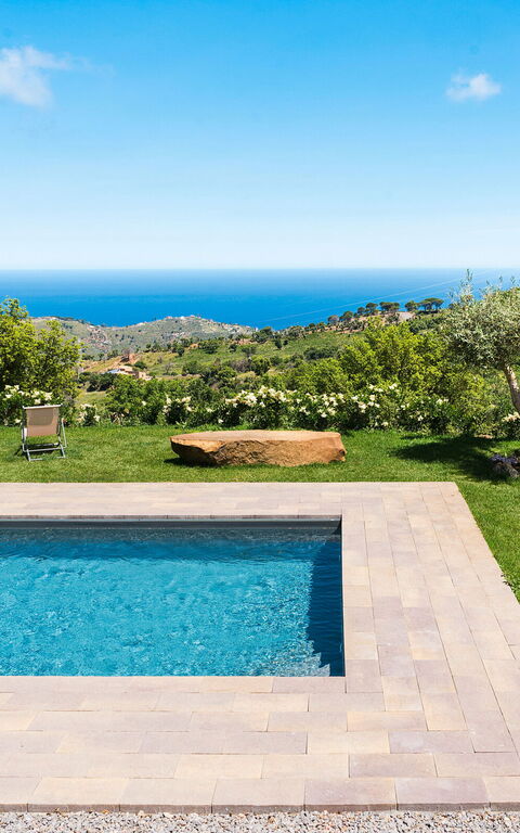 Casita: Building Exterior, Garden, Outdoor, Pool