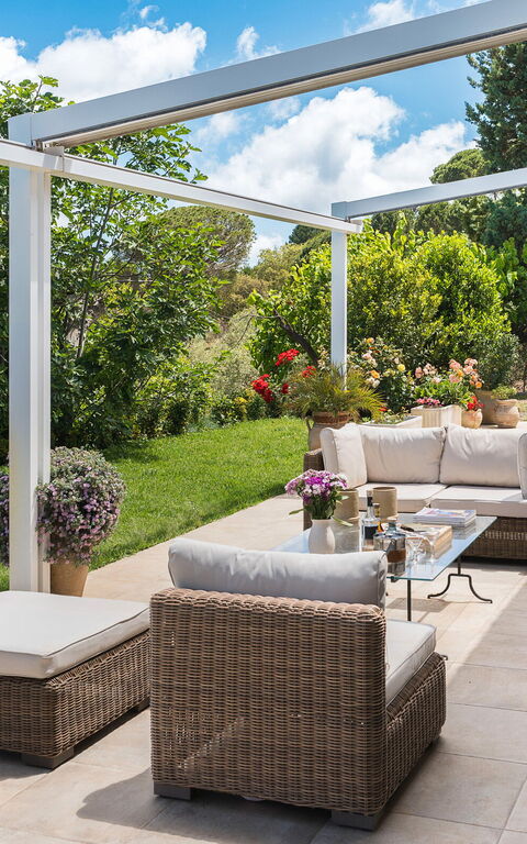 Casita: Balcony / Terrace / Patio, Building Exterior, Garden, Outdoor