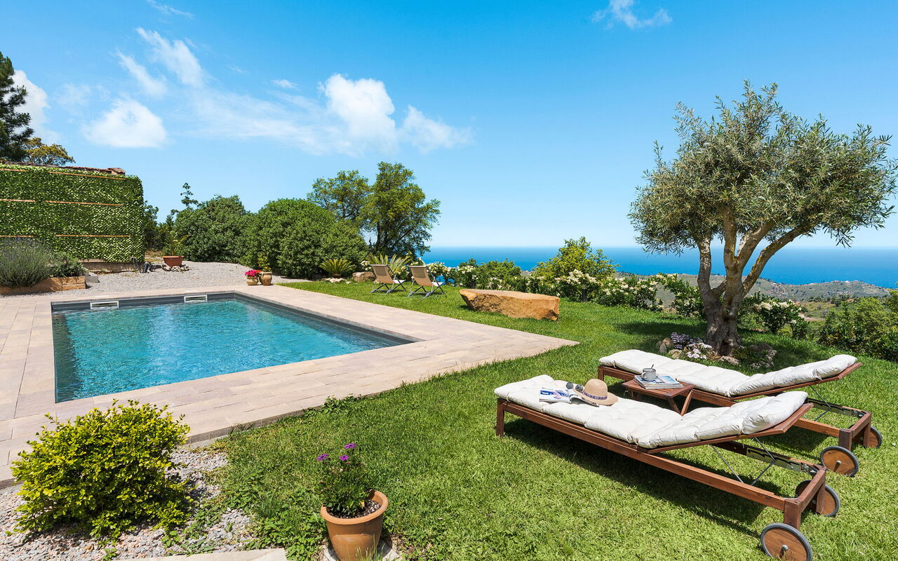 Casita: Building Exterior, Garden, Outdoor, Pool