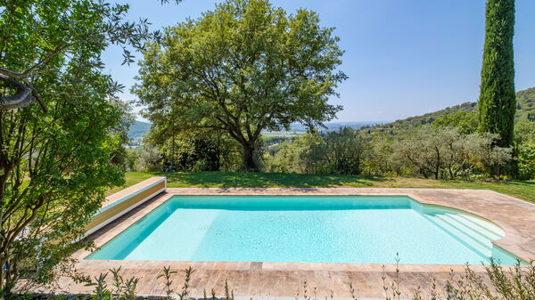 Villa Roseto: Building Exterior, Outdoor, Pool