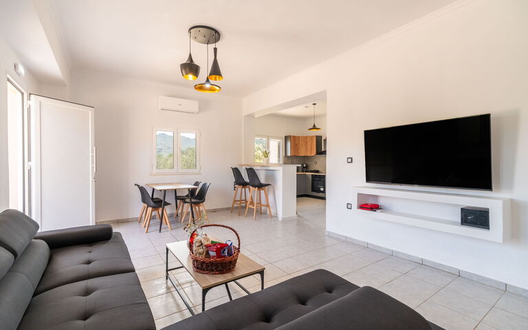 Villa Pasiphae: Living Room