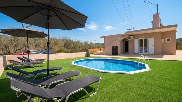 Villa Pasiphae: Building Exterior, Outdoor, Pool