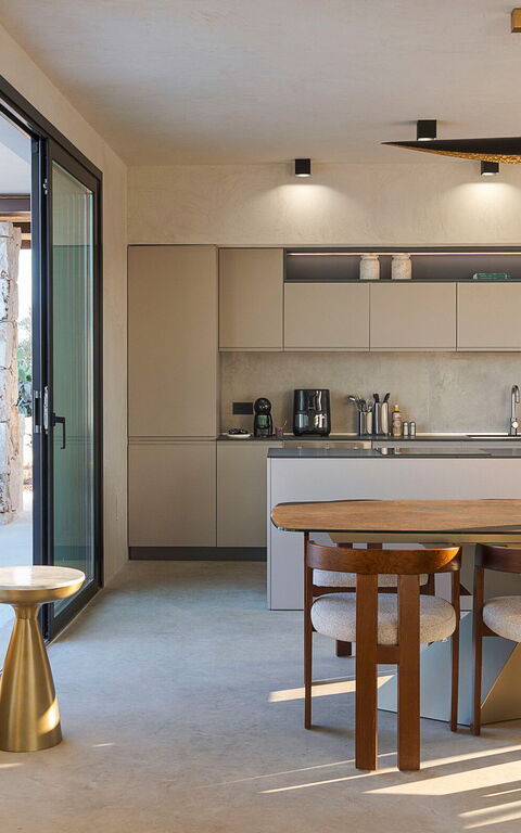 Eos Villa: Dining Room, Kitchen
