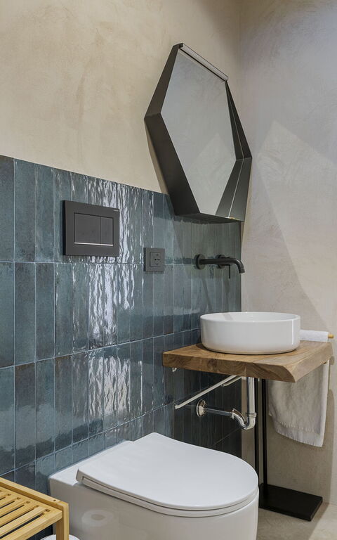 Eos Villa: Bathroom