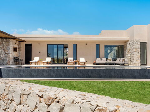 Eos Villa