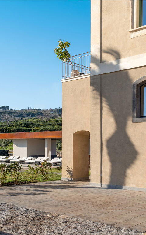 Fiumè: Building Exterior, Outdoor, Pool