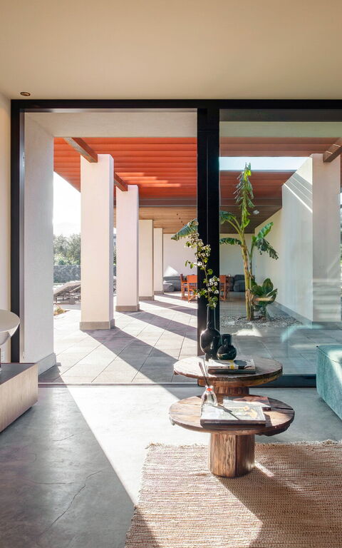 Fiumè: Living Room