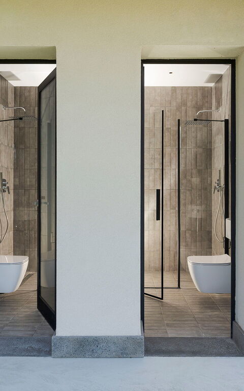 Fiumè: Building Exterior, Outdoor