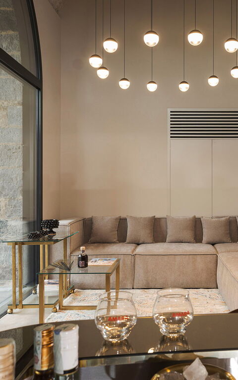 Fiumè: Living Room