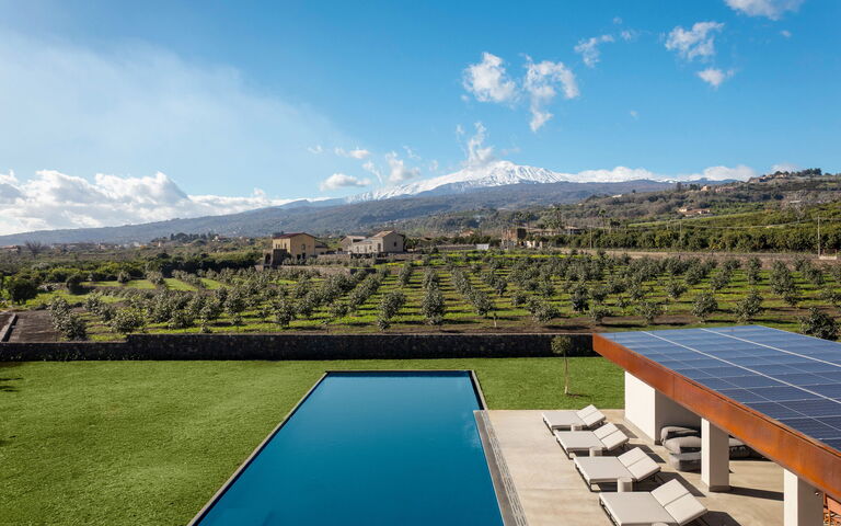 Fiumè: Building Exterior, Garden, Outdoor, Pool, Scenic View