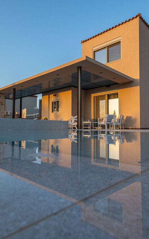 Villa Melia: Building Exterior, Outdoor, Pool