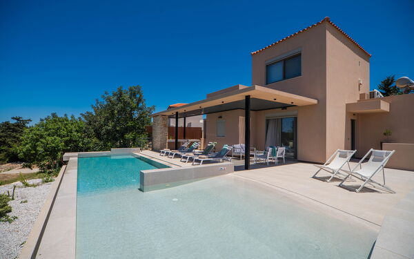 Villa Melia: Building Exterior, Outdoor, Pool