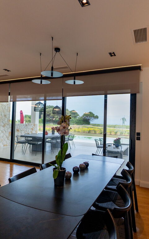 Villa Nobilita: Dining Room, Kitchen