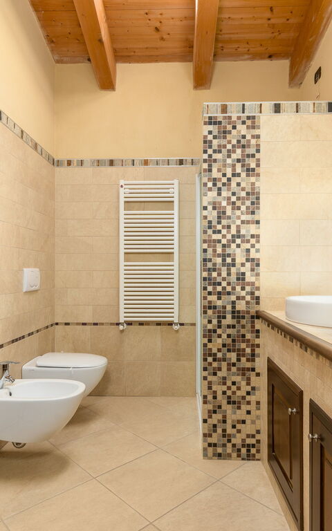 Villa Belvedere San Bartolo: Bathroom