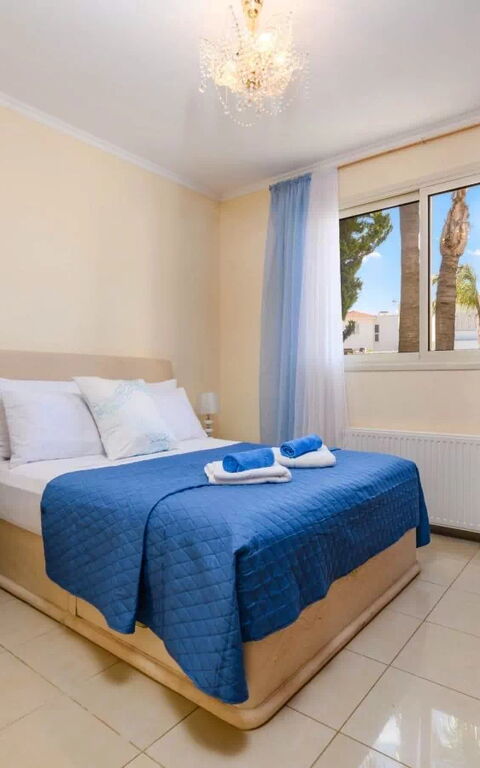Royal Beachfront Villa: Bedroom