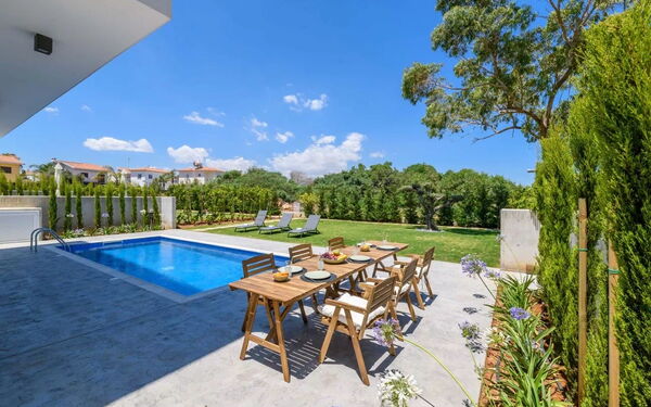 By the Beach - Sea Pearl Villa: Building Exterior, Garden, Outdoor, Pool