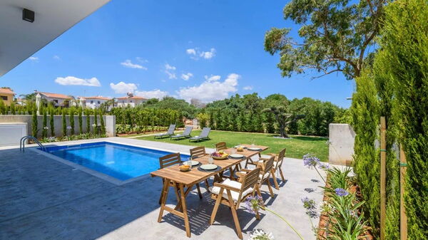 By the Beach - Sea Pearl Villa: Building Exterior, Garden, Outdoor, Pool