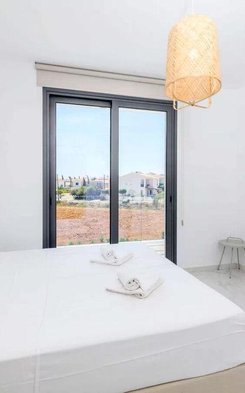 By the Beach - White Coral Villa: Bedroom