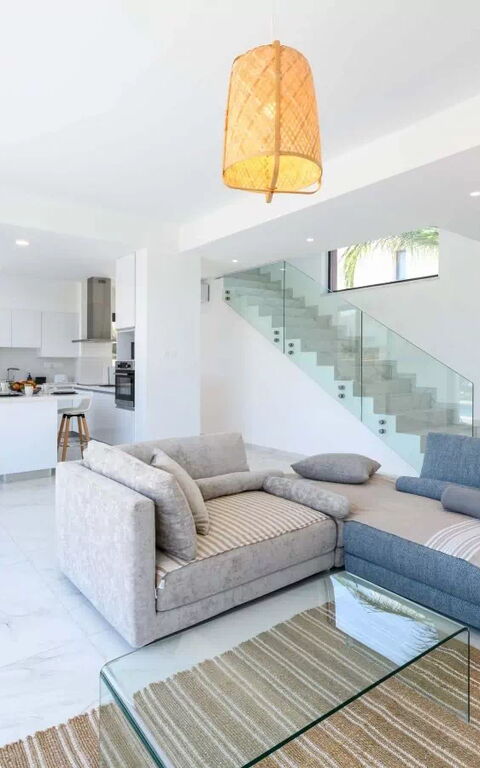 By the Beach - White Coral Villa: Living Room