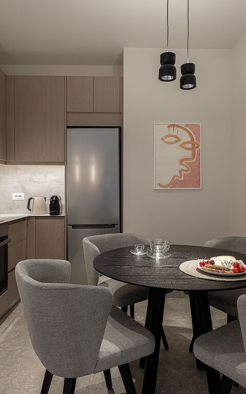 Ares Luxurious Residence: Dining Room, Kitchen