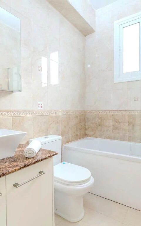 Aya Thekla Beach House: Bathroom